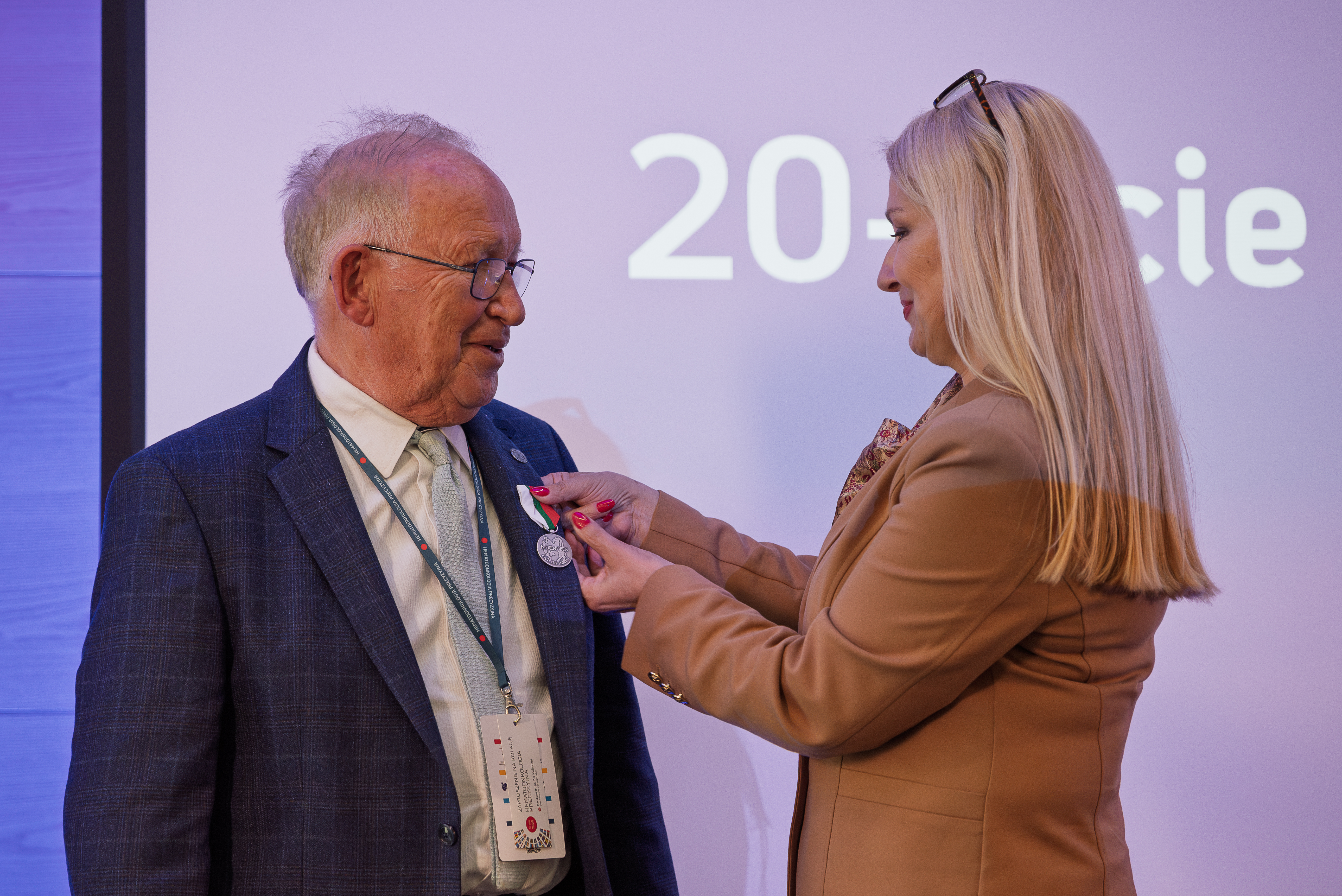Gala 20-lecia PGSz - medal dla prof. Jerzego Hołowieckiego