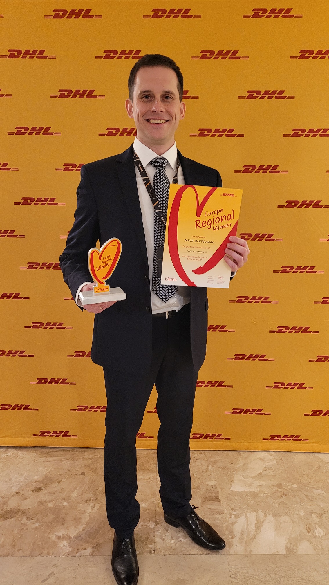 Jakub Bartkowiak z nagrodą DHL Express