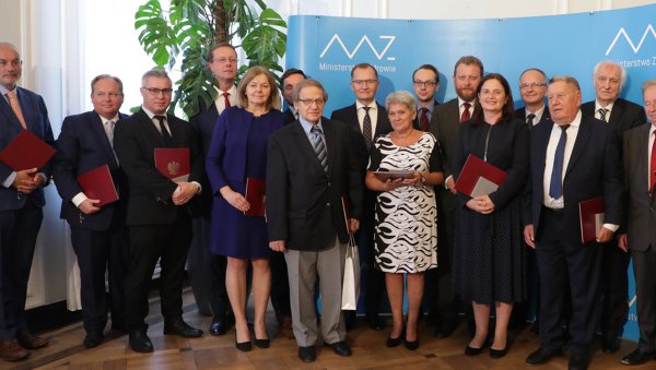 17-stu najbardziej zasłużonych dla ochrony zdrowia