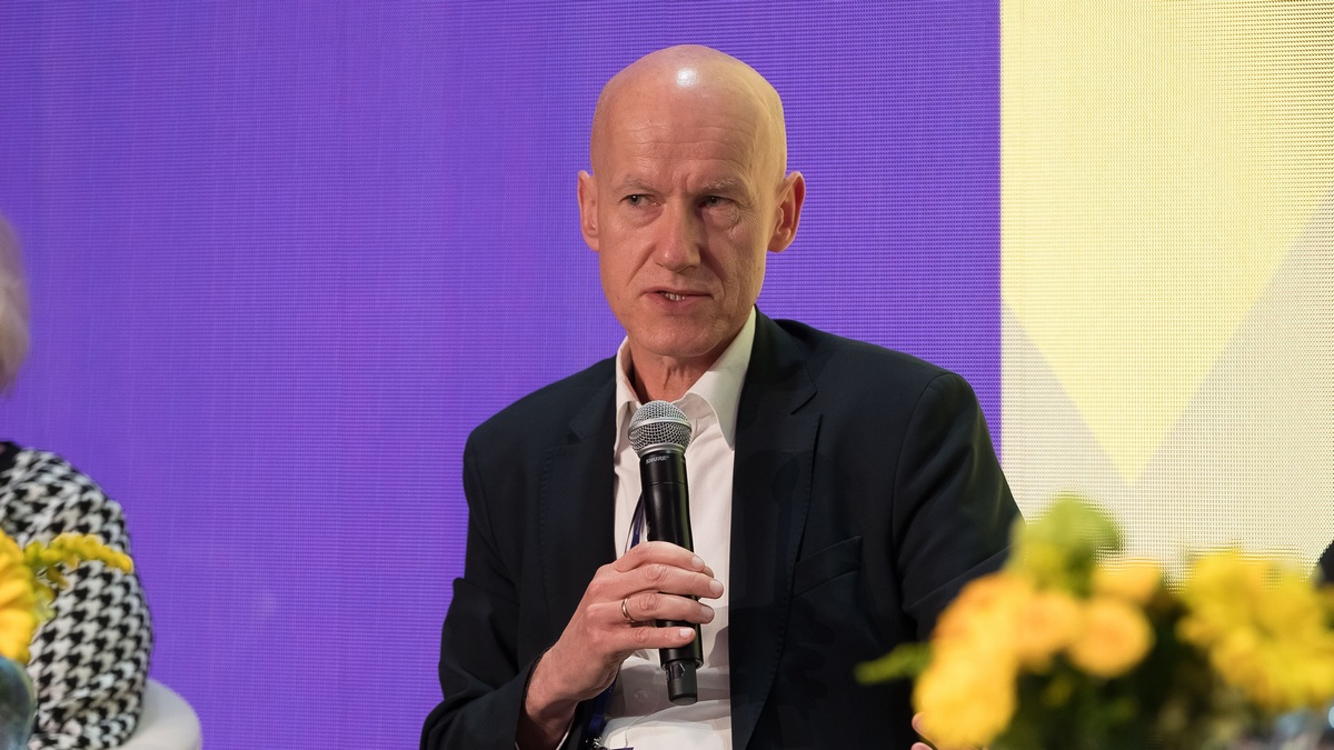 Prof. Tomasz Wróbel: "Glofitamab jest lekiem, którego refundacja jest potrzebna pacjentom z nawrotową i oporną postacią DLBCL"