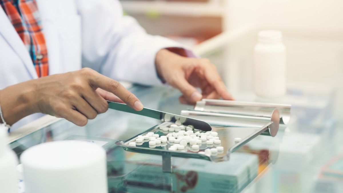 Onkologia precyzyjna: kluczowa rola farmaceutów w doborze leków, zapewnianiu dostępu...