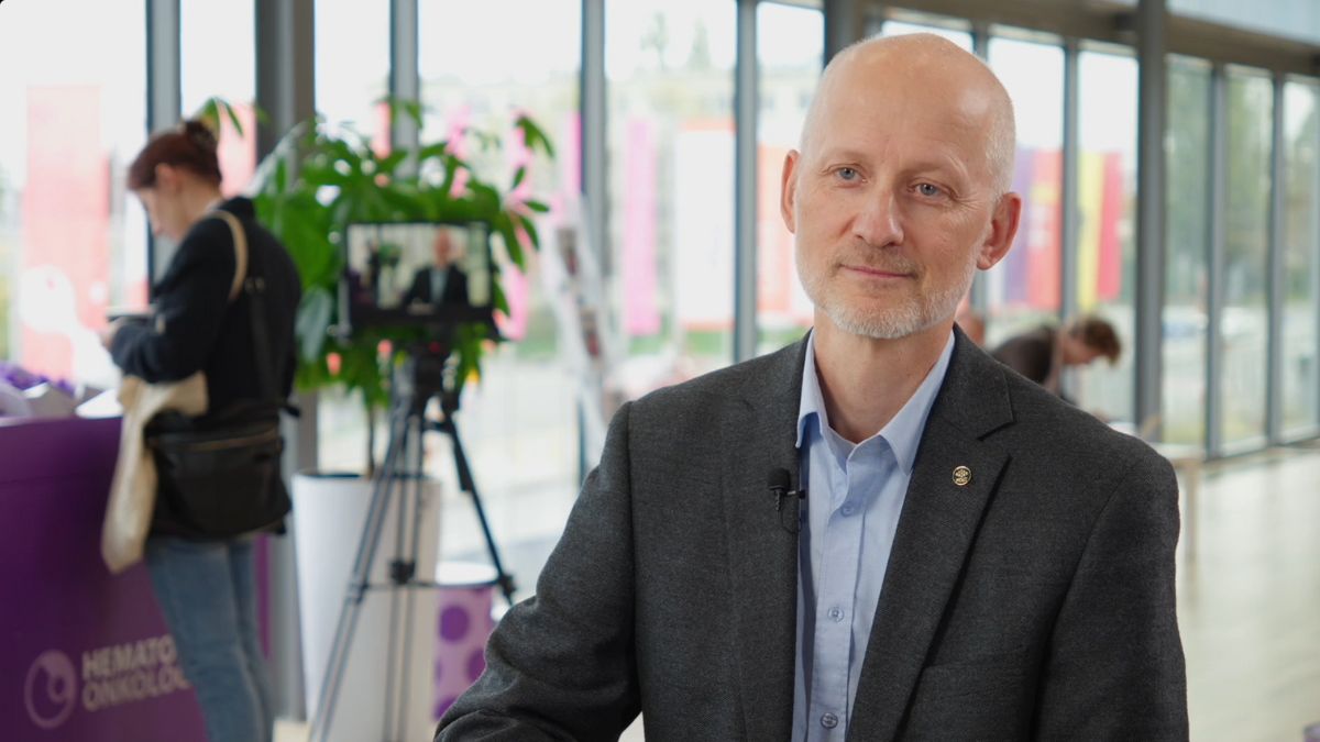 Prof. Piotr Grabarczyk: "Problemy epidemiologiczne zaczynają dotykać naszego kraju"