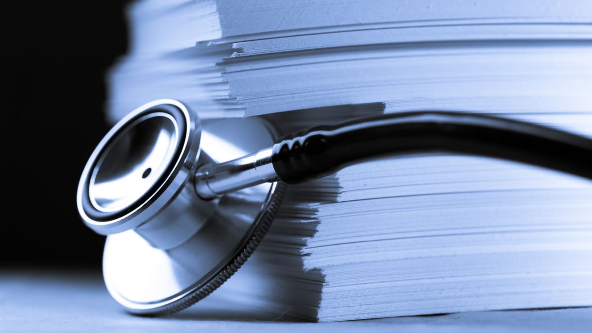 Szczepienia ochronne u pacjentów z PNH leczonych inhibitorami dopełniacza proksymalnego...