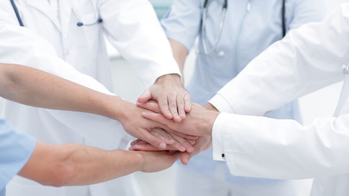 Rusza ogólnopolskie badanie potrzeb pielęgniarek w zakresie terapii ran, zainicjowane przez kampanię „Rany pod kontrolą”