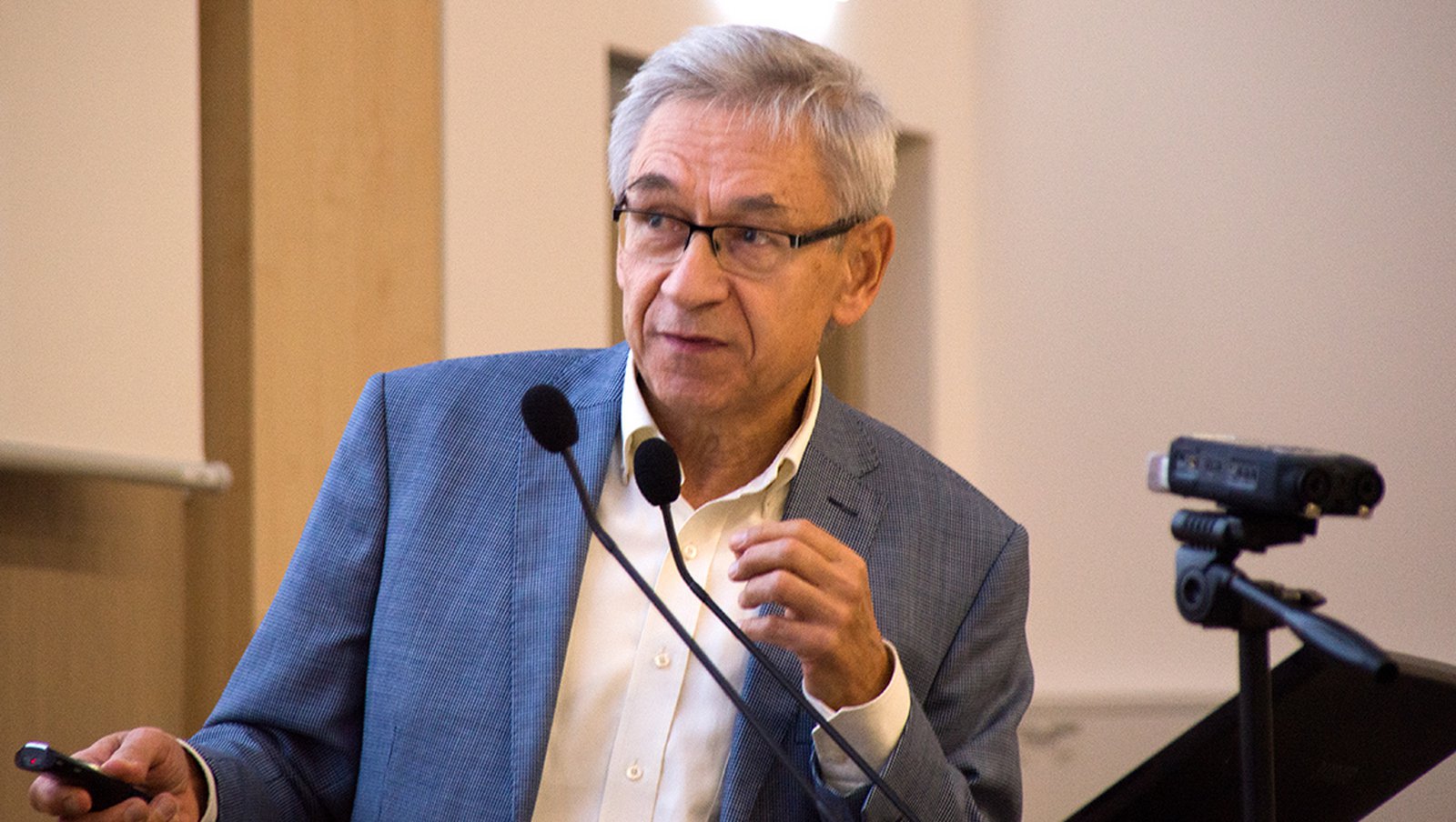 Jak się leczy amyloidozę transtyretynową? | Prof. dr hab. Jacek Grzybowski