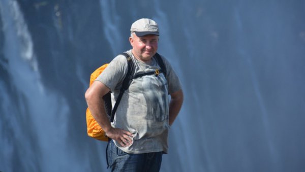 Podróżowanie po świecie w poszukiwaniu dzikich zwierząt, pięknych widoków i samego...
