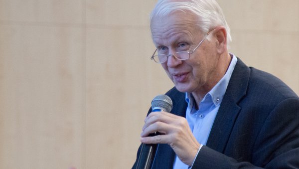 Prof. Jędrzejczak: schody zaczynają się w trzeciej linii leczenia