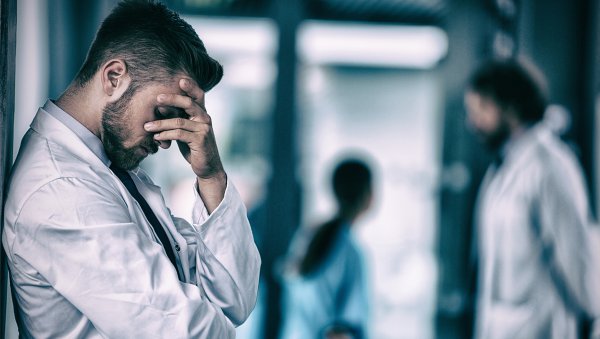 Program przeciwdziałania stresowi wśród personelu medycznego – badania SWPS