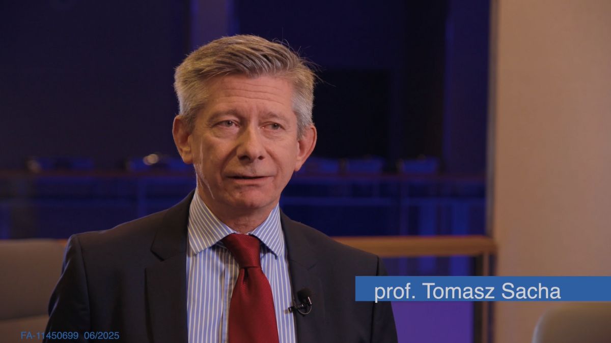 Prof. Tomasz Sacha: "Przyszłość leczenia chorych na przewlekłą białaczkę szpikową...