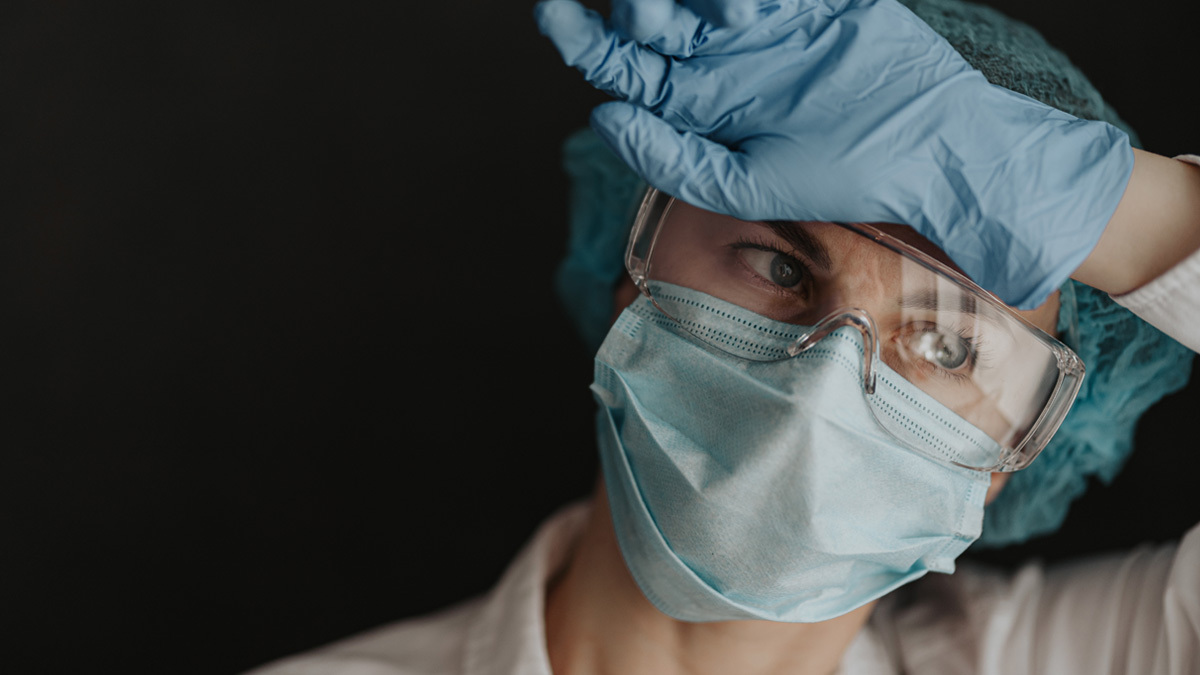 Quiet cracking w medycynie. Ciche pękanie lekarzy i pielęgniarek