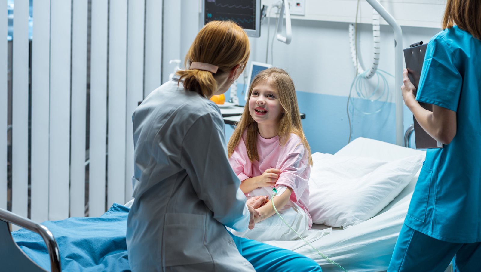 Rokowanie u młodszych pacjentów z chłoniakiem z komórek płaszcza z pierwszorazowym nawrotem lub opornością na leczenie: badanie MANTLE-FIRST