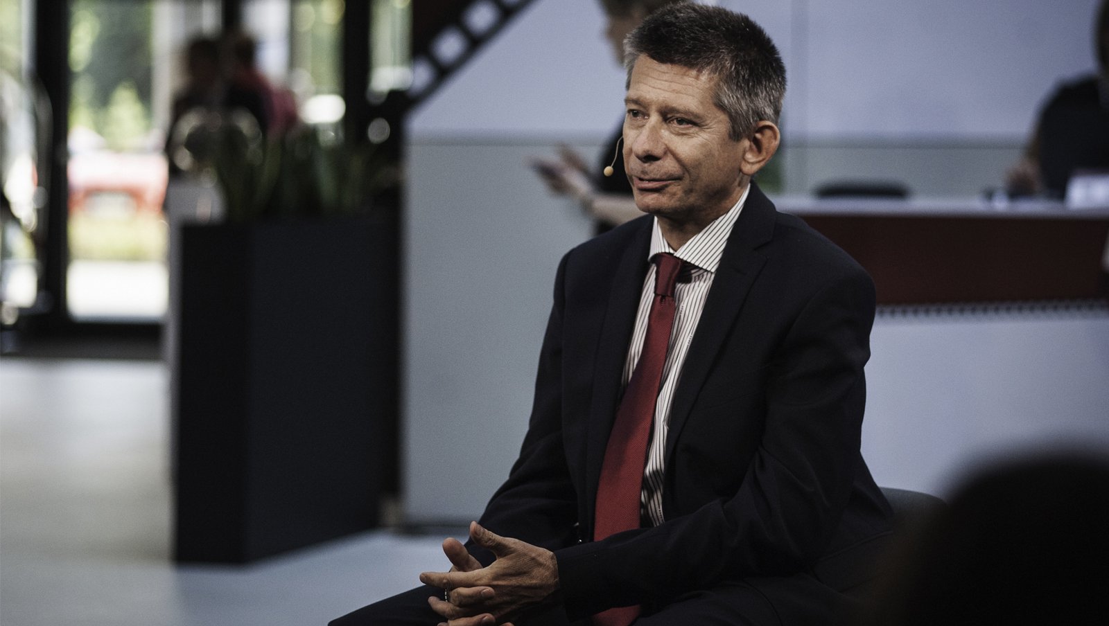 Jakie mogą być przyczyny przerwania leczenia ruksolitynibem? Komentarz eksperta