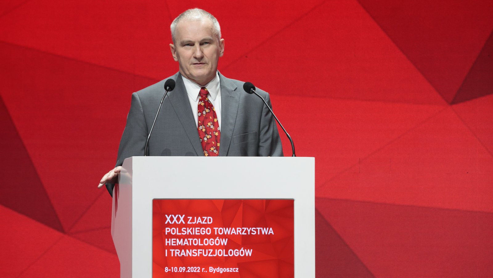 Doświadczenia światowe z zastosowaniem letermoviru | prof. Jan Styczyński