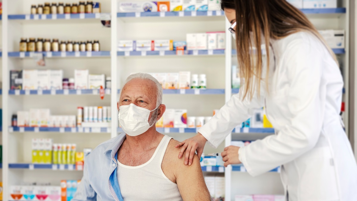 Farmaceuci – niewykorzystany potencjał systemu szczepień dorosłych