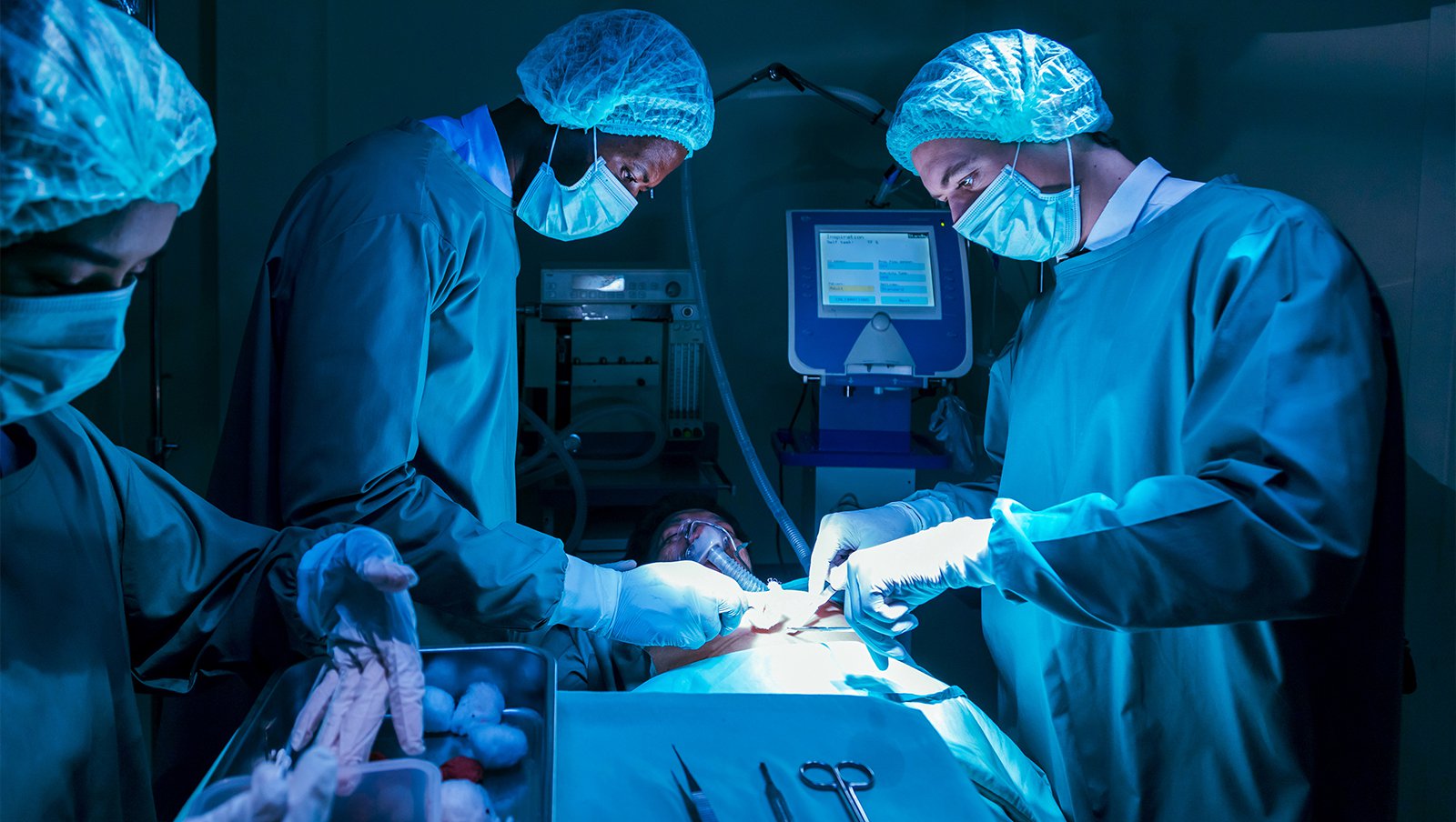 Nowotwory inne niż ALCL związane z implantami piersi