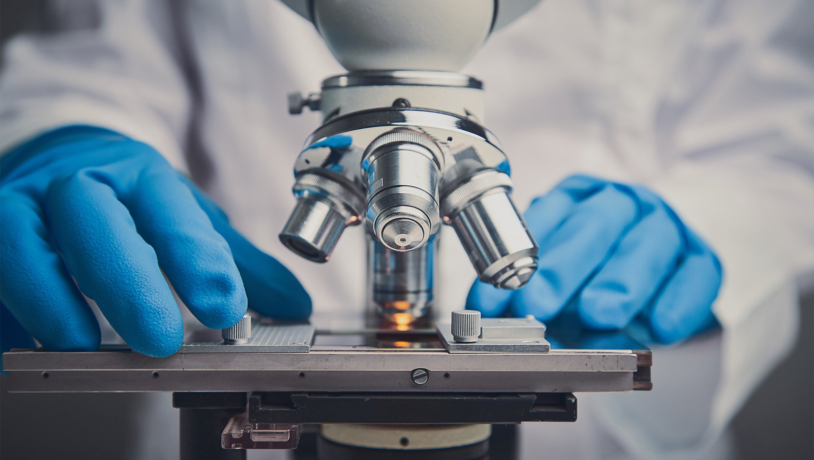 Terapia skojarzona o ustalonym czasie trwania w tlącym się szpiczaku plazmocytowym...