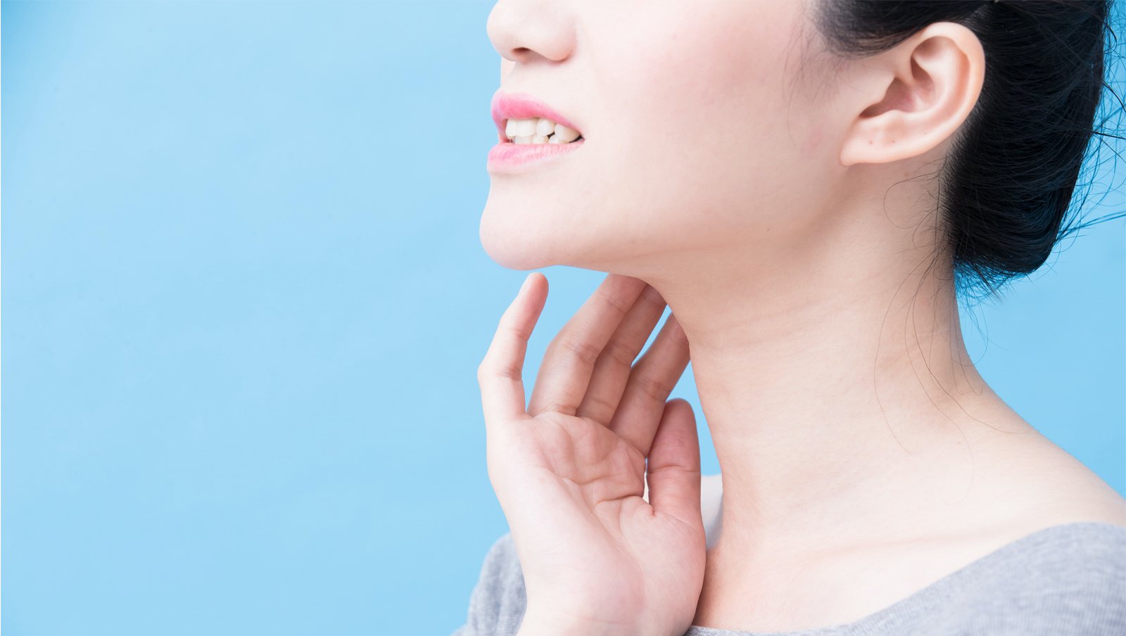 Związek między miejscowym stosowaniem inhibitorów kalcyneuryny a ryzykiem wystąpienia chłoniaka, raka wywodzącego się z keratynocytów i czerniaka