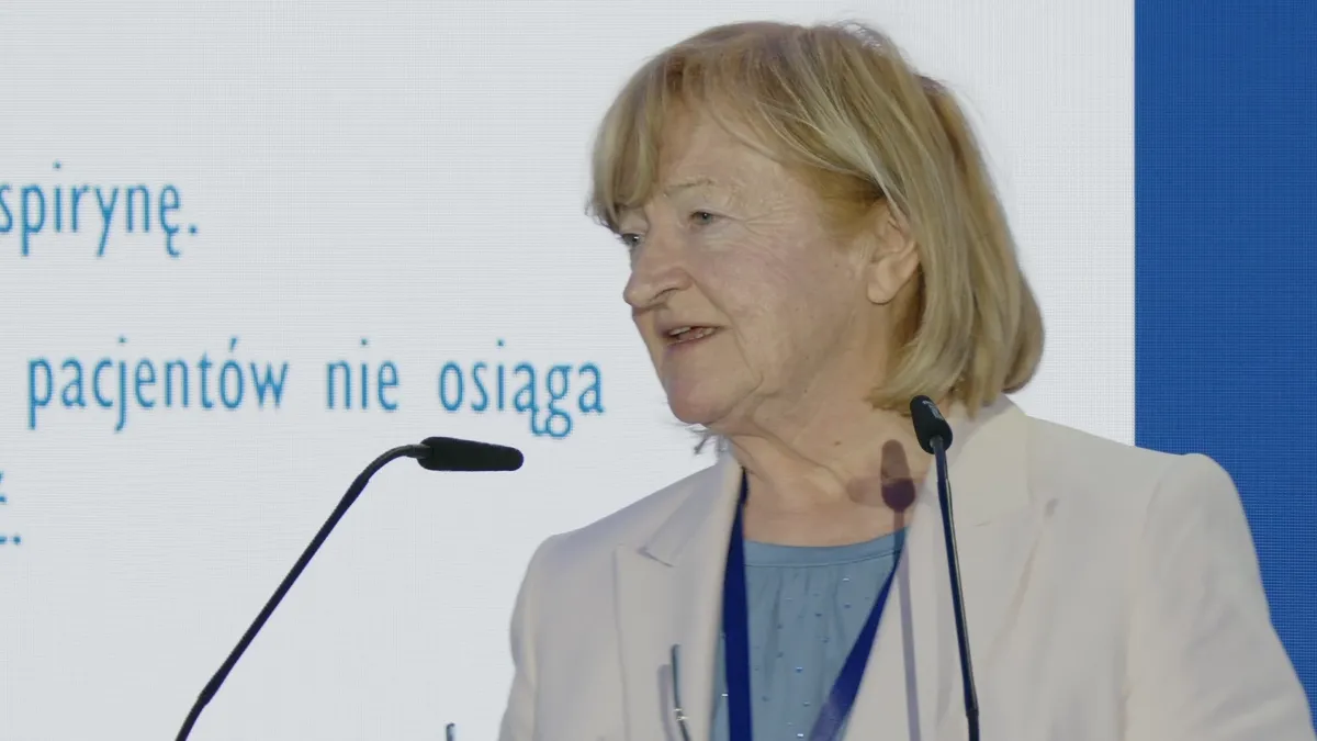 Ruksolitynib w praktyce: kiedy i dlaczego warto rozważyć zmianę leczenia? Prezentacja przypadku