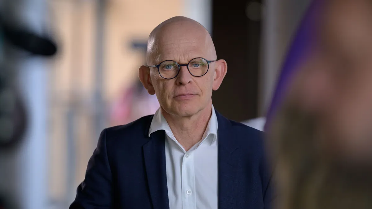 Postępowanie w chłoniaku Hodgkina cHL 2B z masywnym zajęciem śródpiersia