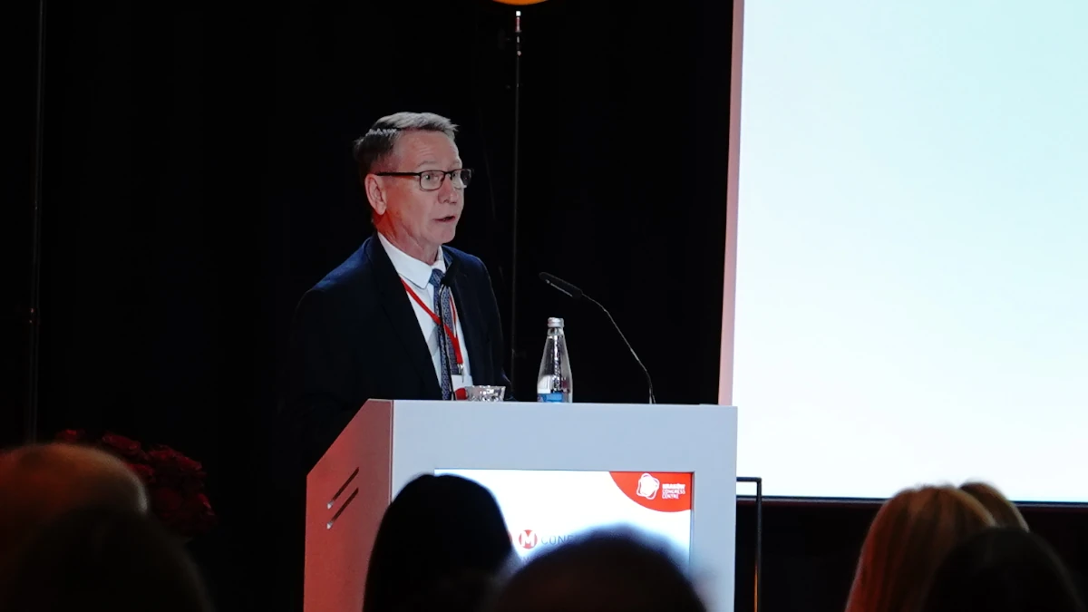 How much chemotherapy do we need in Hodgkin lymphoma?